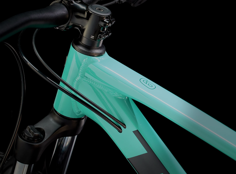 Trek Marlin 6 Gen 3 Hardtail Mountain Bike 2023 in Blue Sage-4